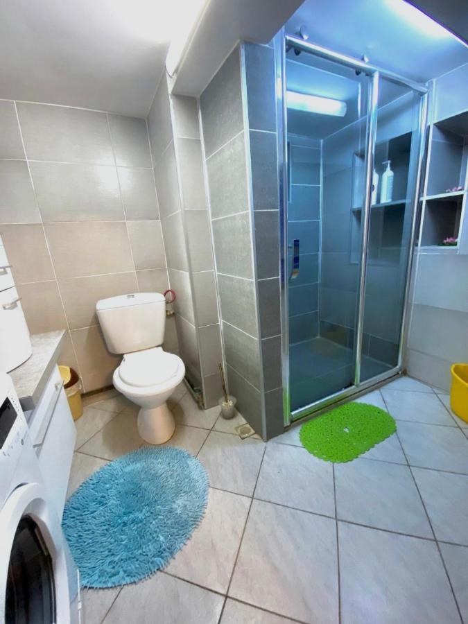 Sauna Apartament Брашов Екстериор снимка