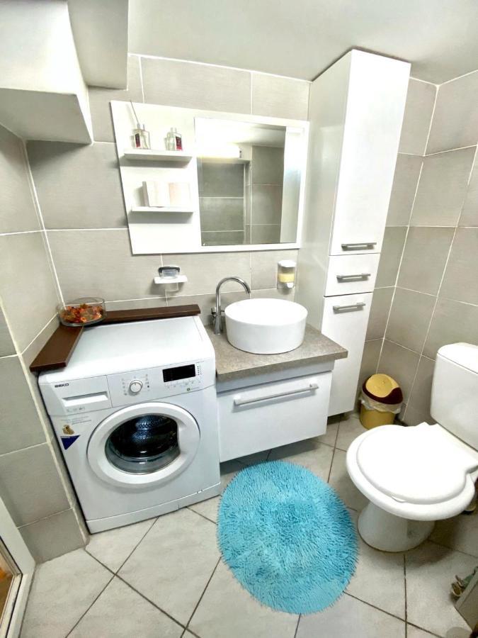 Sauna Apartament Брашов Екстериор снимка