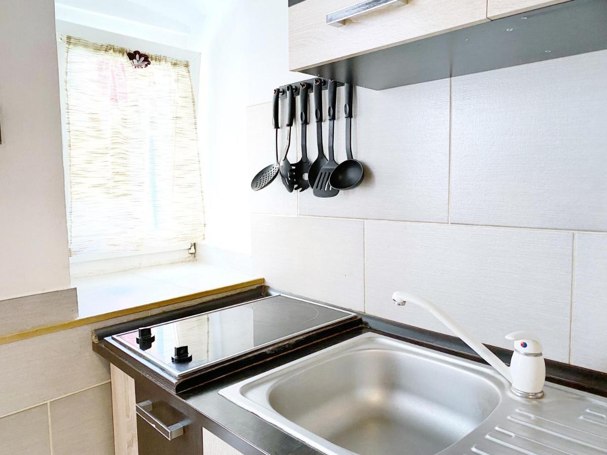 Sauna Apartament Брашов Екстериор снимка