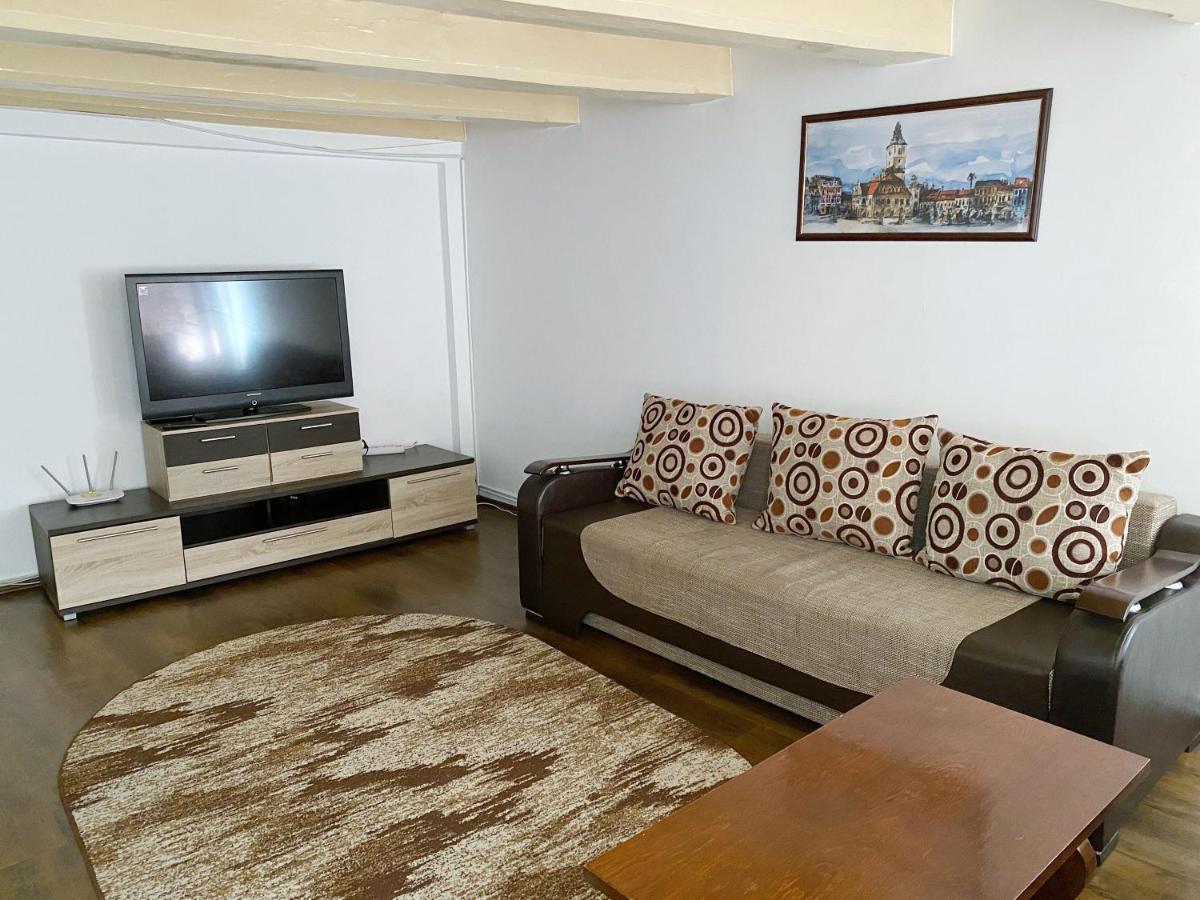 Sauna Apartament Брашов Екстериор снимка