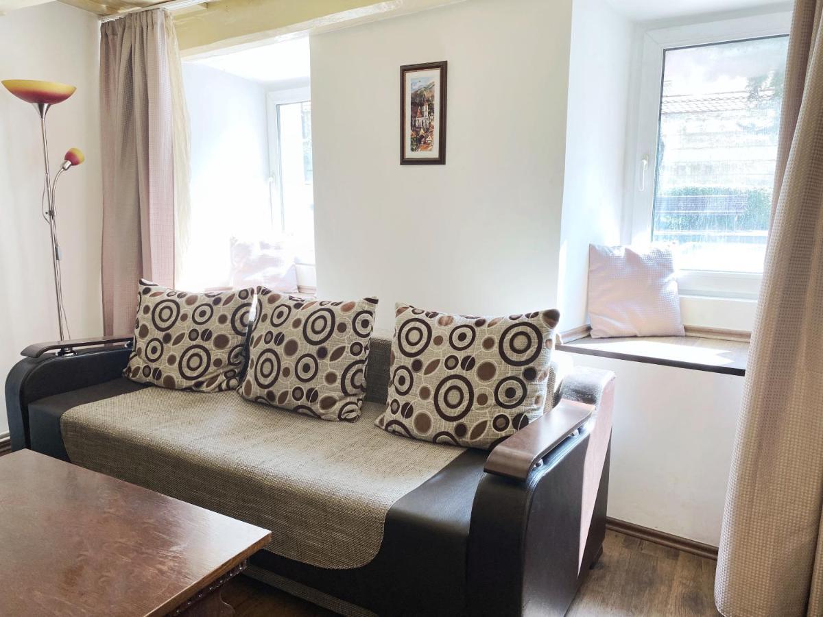 Sauna Apartament Брашов Екстериор снимка