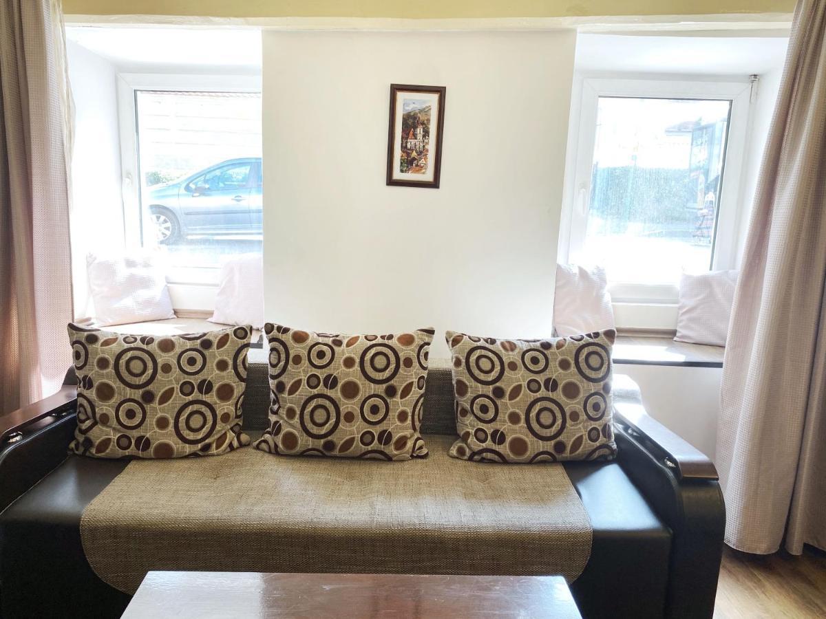 Sauna Apartament Брашов Екстериор снимка