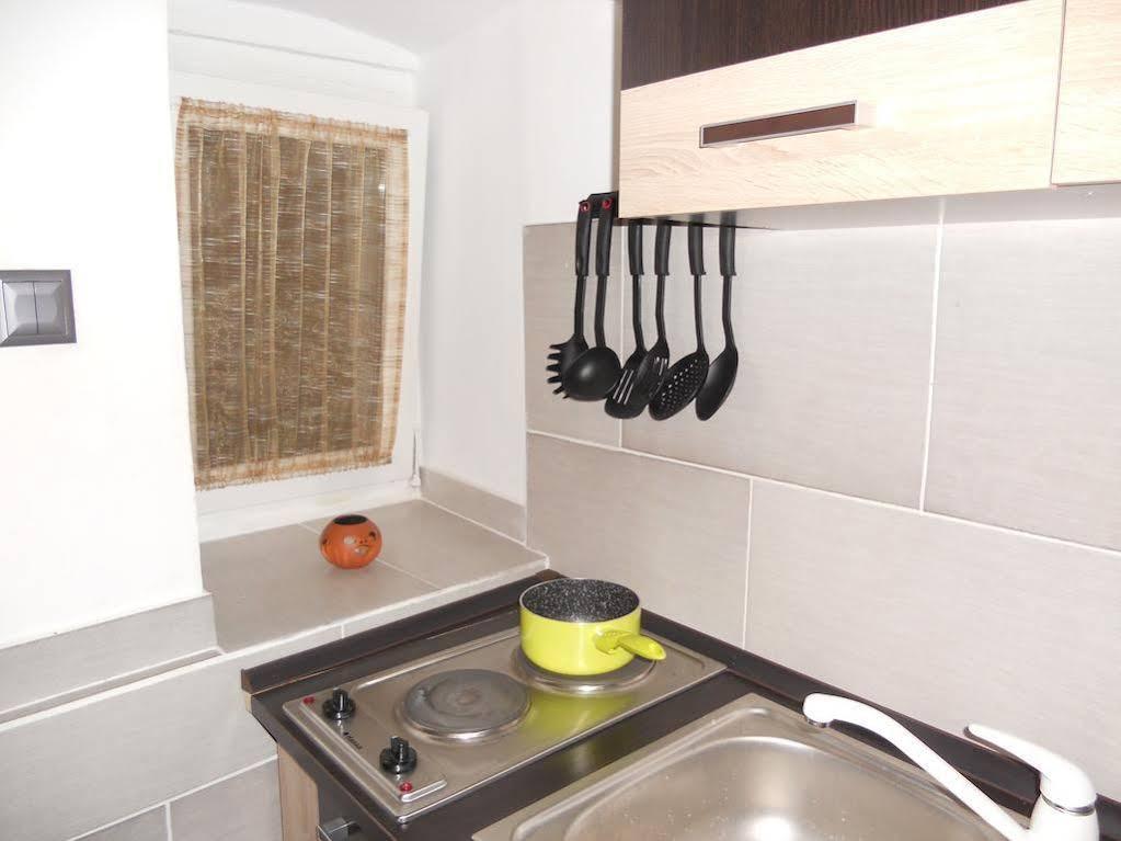 Sauna Apartament Брашов Екстериор снимка
